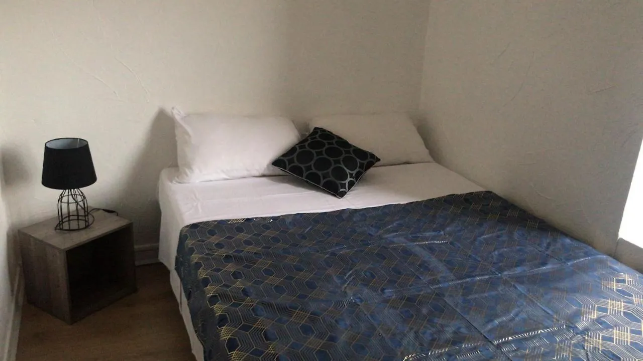 Hotel O Petit Nice Neuville-sur-Saone